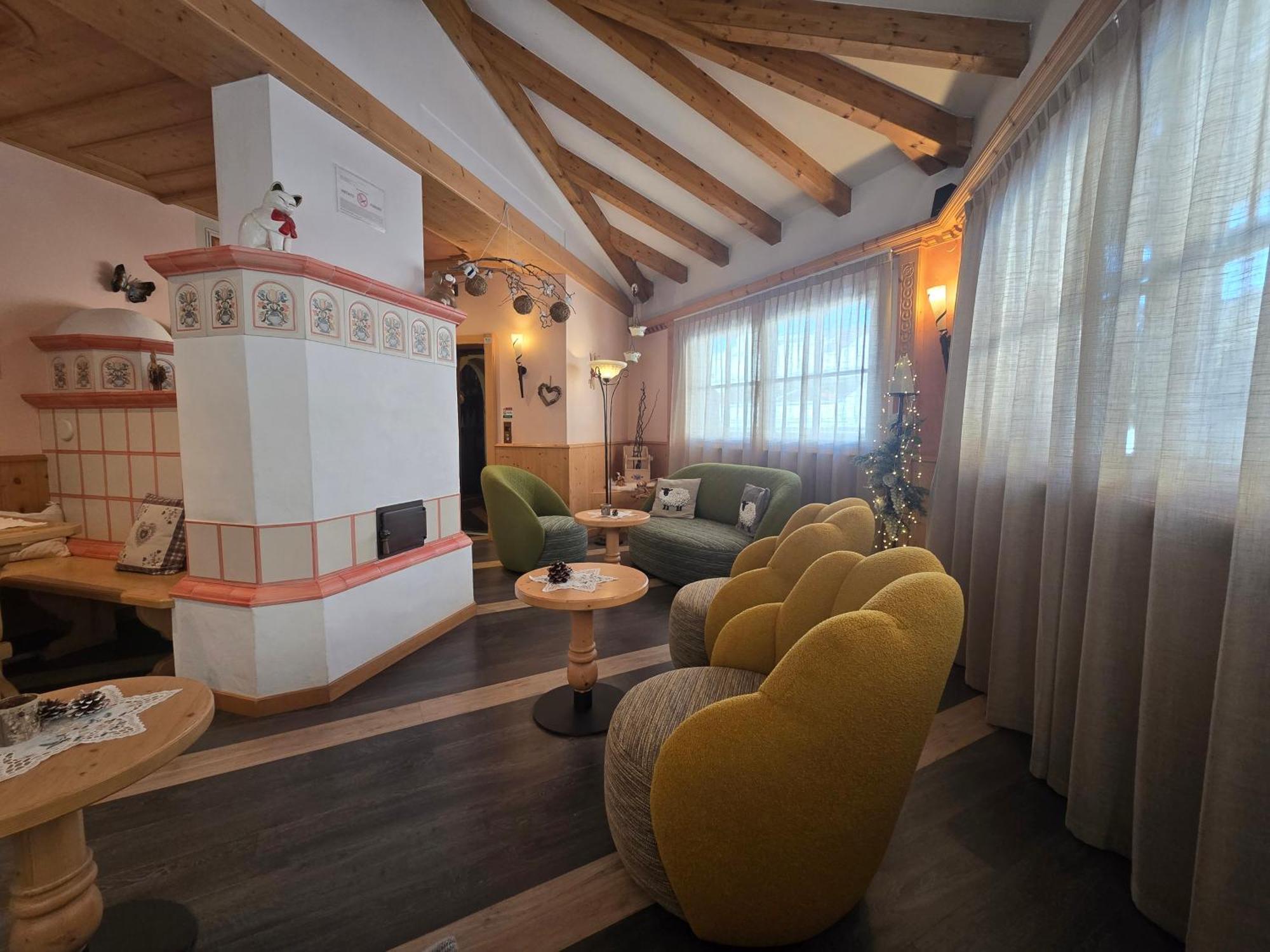 Hotel Azola Каназей Екстериор снимка
