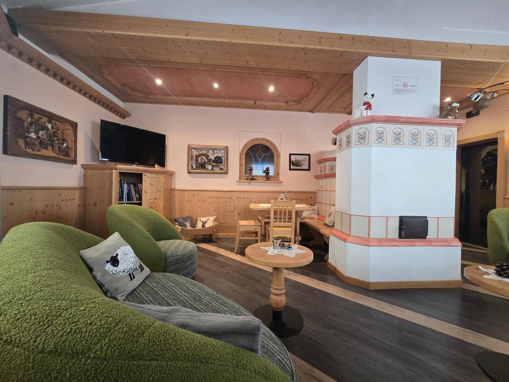 Hotel Azola Каназей Екстериор снимка