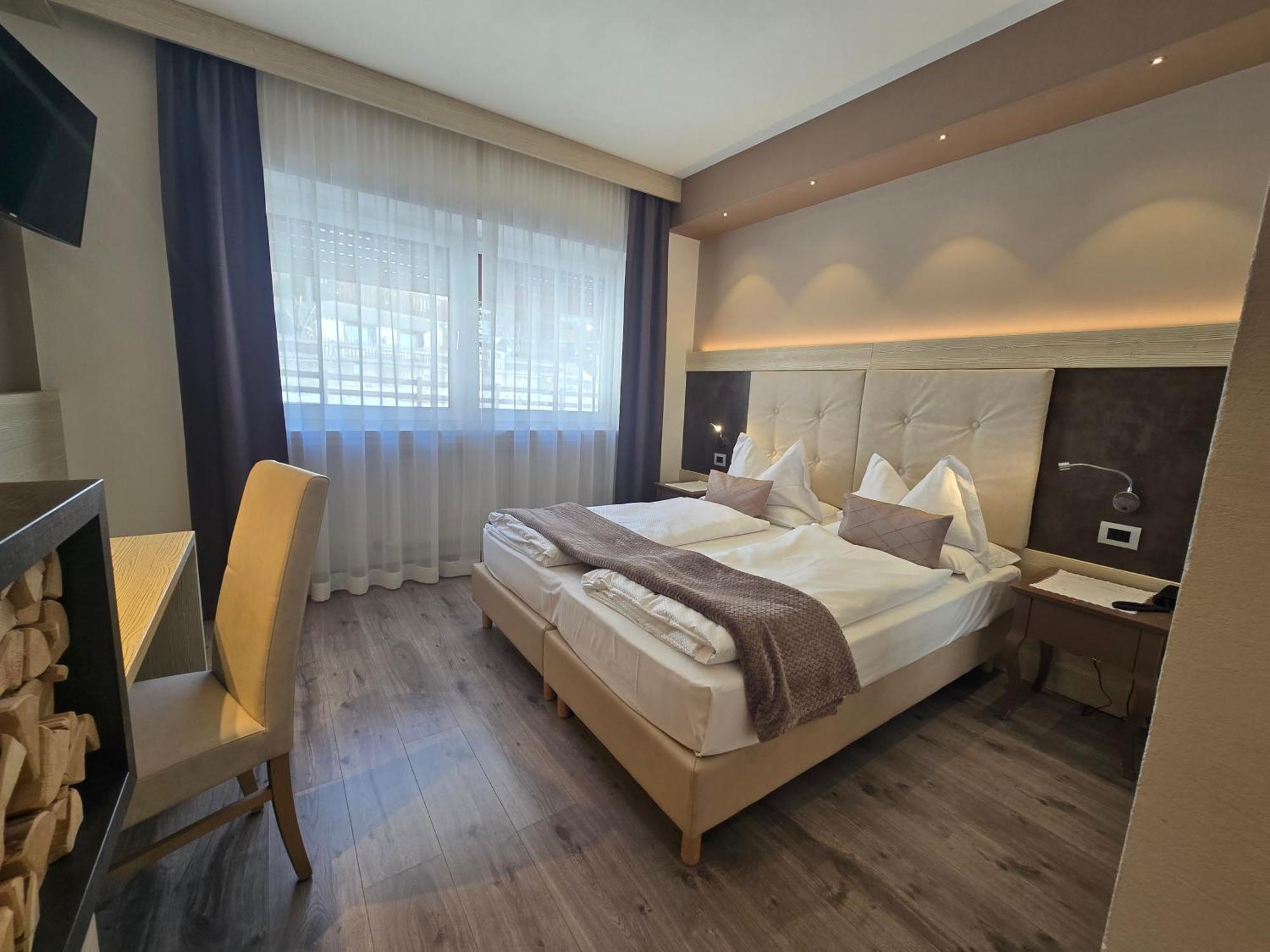 Hotel Azola Каназей Екстериор снимка